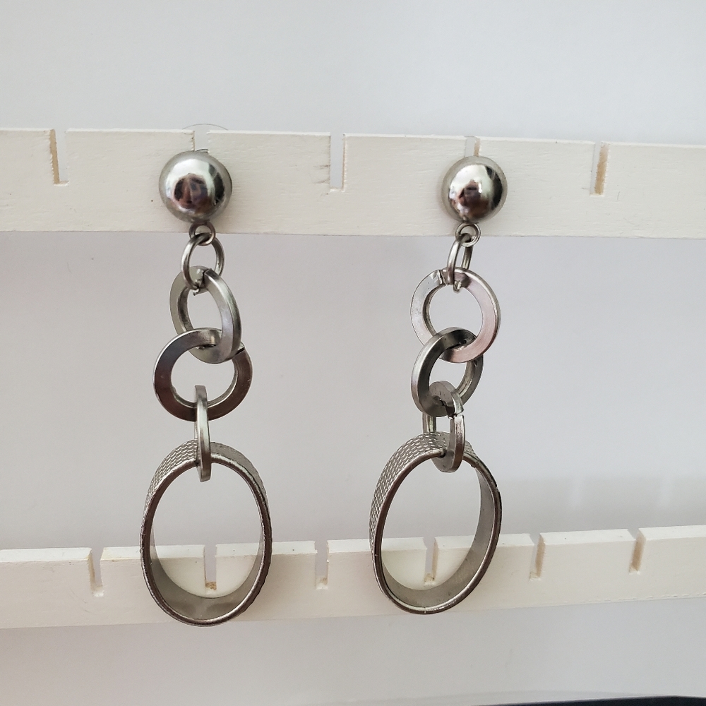 Drop earrings - Picture 2 of 6